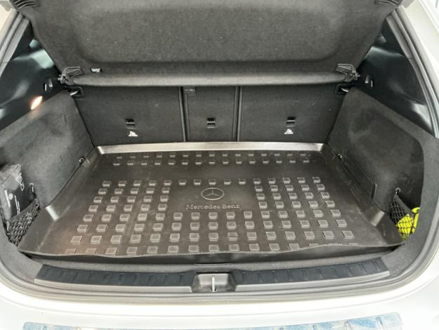 MERCEDES-BENZ GLA 180 d Luxury Line  