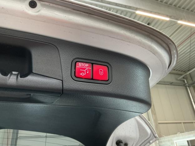 MERCEDES-BENZ GLA 180 d Luxury Line  