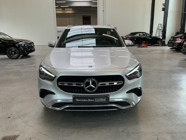 MERCEDES-BENZ GLA 180 d Luxury Line  