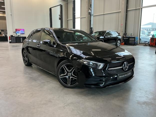 MERCEDES-BENZ A 180 AMG Pack Night Pano  