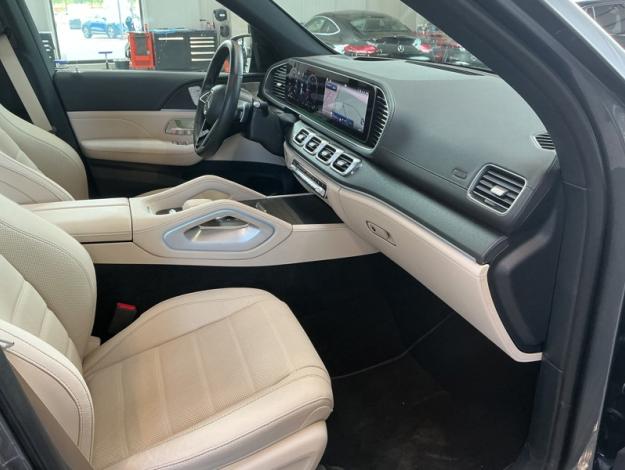 MERCEDES-BENZ GLE-Klasse GLE 300 d 4MATIC Off-Roader