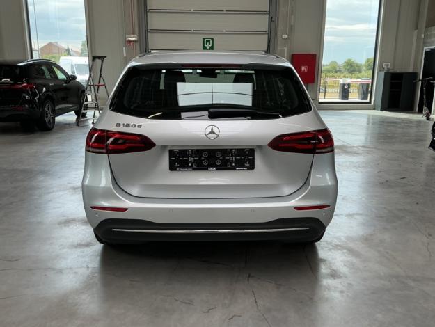 MERCEDES-BENZ B-Klasse B 180 d