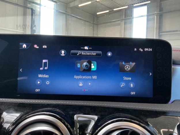 MERCEDES-BENZ CLA CLA 180