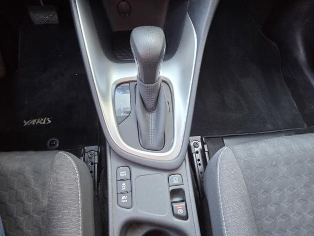 TOYOTA Yaris 116h Dynamic France  