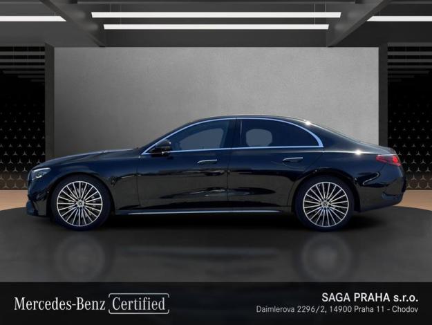 MERCEDES-BENZ  Třídy E E 220 d 4MATIC AMG Line Panorama (2/18)