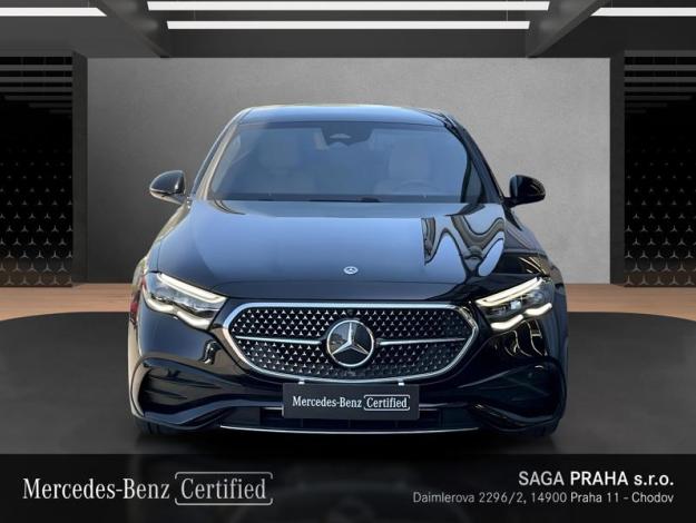 MERCEDES-BENZ  Třídy E E 220 d 4MATIC AMG Line Panorama (8/18)