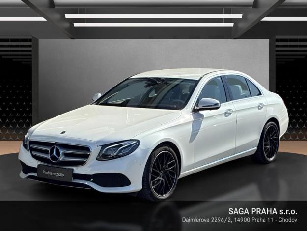 MERCEDES-BENZ  Třídy E E 400 4MATIC Designo (1/18)
