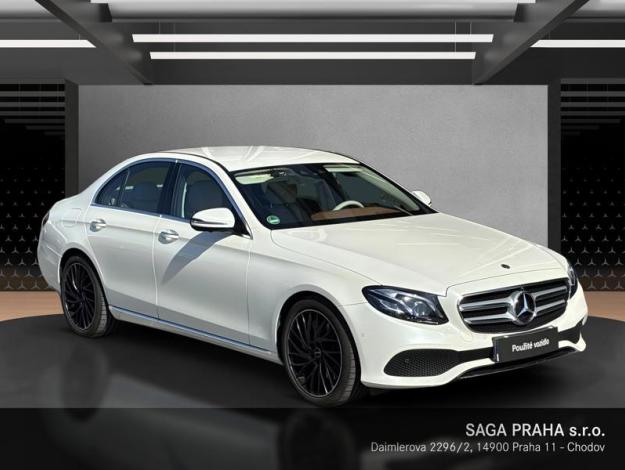 MERCEDES-BENZ  Třídy E E 400 4MATIC Designo (7/18)