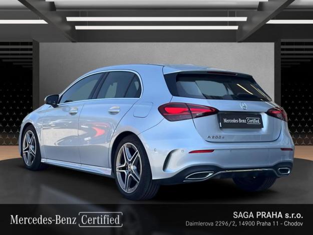 MERCEDES-BENZ  Třídy A A 200 d AMG Style Edition (3/17)
