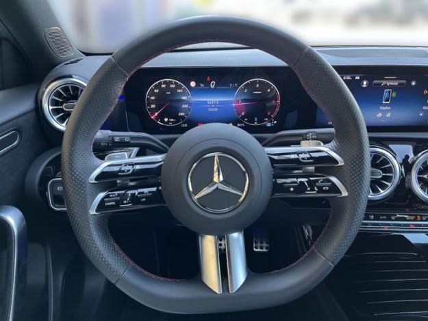 MERCEDES-BENZ  Třídy A A 200 d AMG Style Edition (11/17)