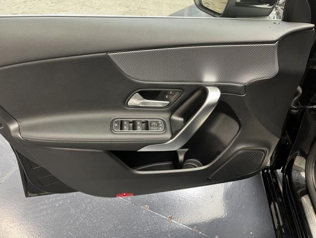 MERCEDES-BENZ Classe A 180 d Progressive Line  