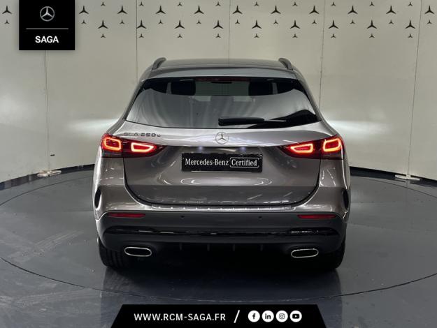 MERCEDES-BENZ GLA 250 e AMG Line  