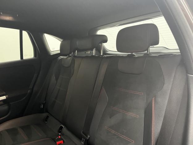 MERCEDES-BENZ GLA 250 e AMG Line  