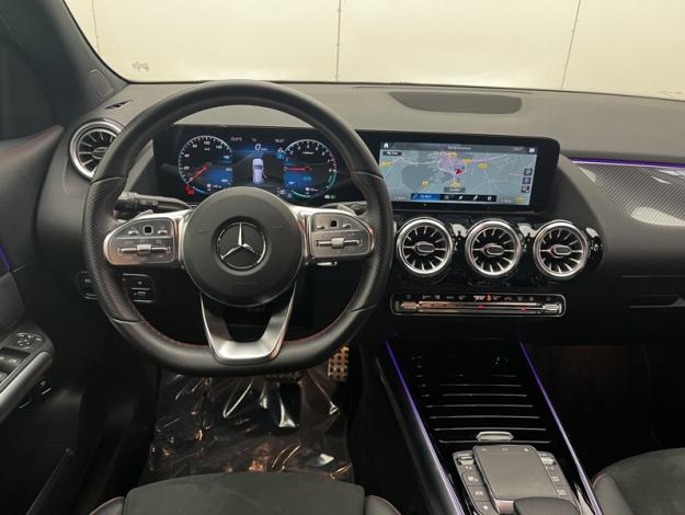 MERCEDES-BENZ GLA 250 e AMG Line  