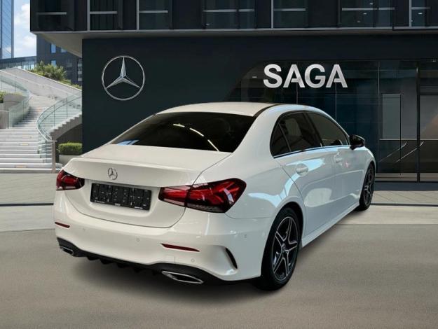 MERCEDES-BENZ A 200 d Berline AMG Toit Pano  