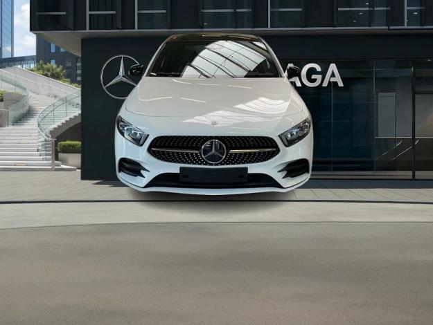 MERCEDES-BENZ A 200 d Berline AMG Toit Pano  