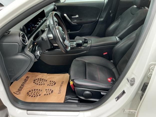 MERCEDES-BENZ A 200 d Berline AMG Toit Pano  