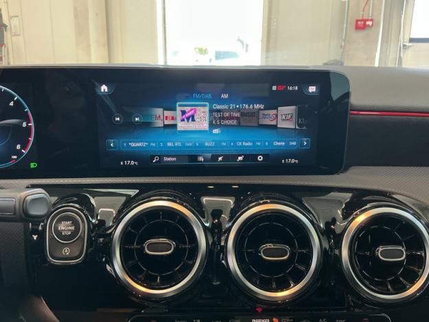 MERCEDES-BENZ A 200 d Berline AMG Toit Pano  
