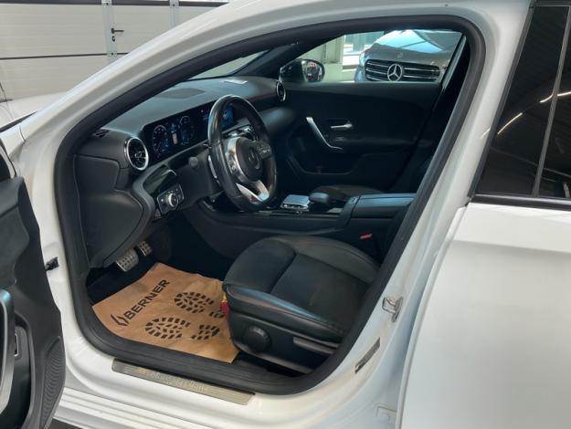 MERCEDES-BENZ A 200 d Berline AMG Toit Pano  