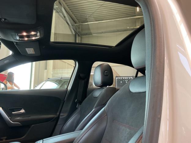 MERCEDES-BENZ A 200 d Berline AMG Toit Pano  