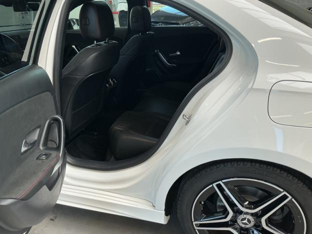 MERCEDES-BENZ A 200 d Berline AMG Toit Pano  