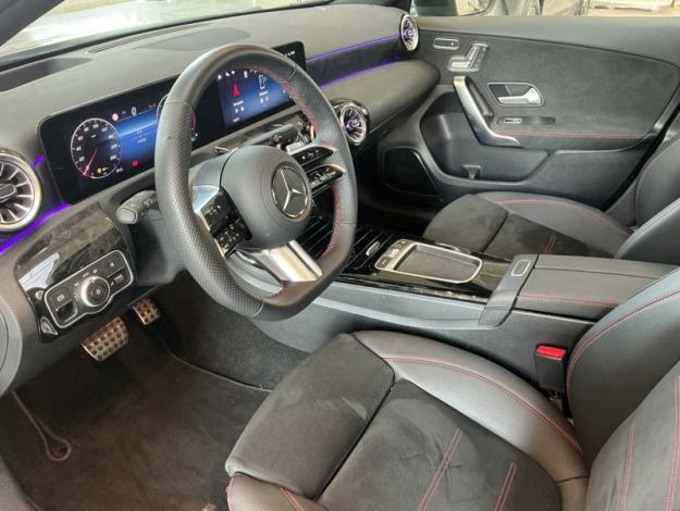 MERCEDES-BENZ A A 180 d
