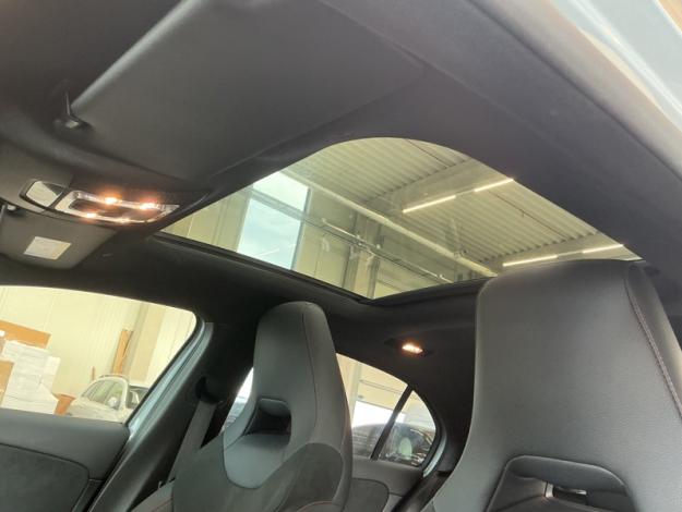 MERCEDES-BENZ A A 180 d