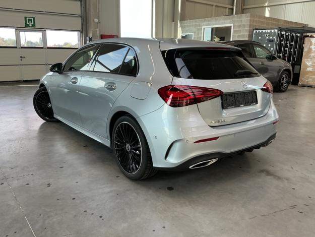MERCEDES-BENZ A A 180 d