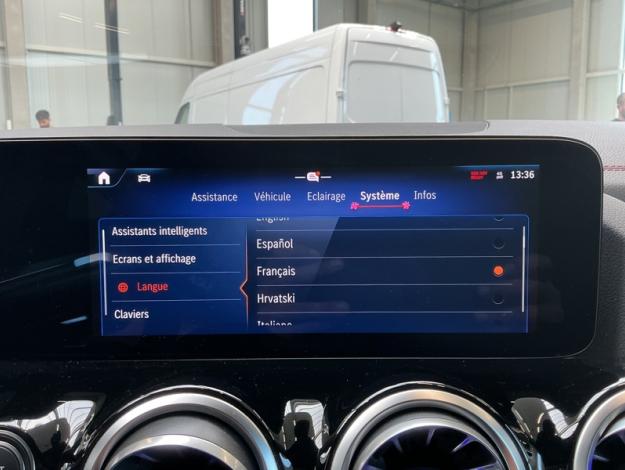 MERCEDES-BENZ EQA EQA 250+