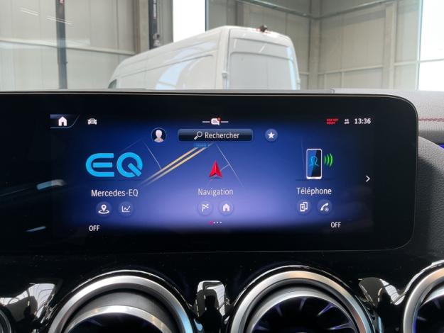 MERCEDES-BENZ EQA EQA 250+