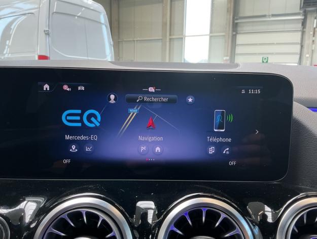 MERCEDES-BENZ EQA EQA 250+