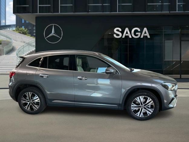 MERCEDES-BENZ GLA 250 e Luxury Line Toit Pano  