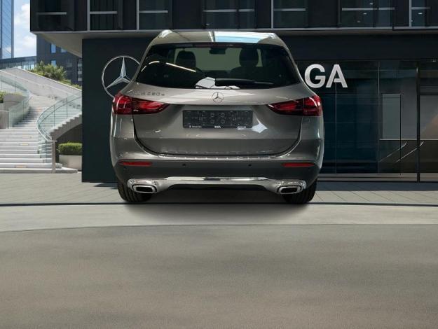 MERCEDES-BENZ GLA 250 e Luxury Line Toit Pano  