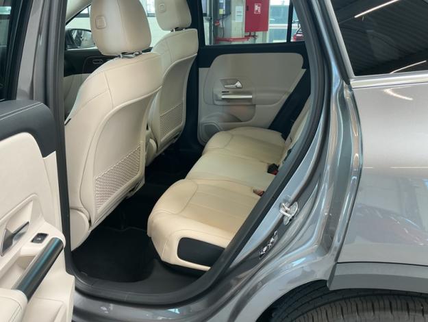 MERCEDES-BENZ GLA 250 e Luxury Line Toit Pano  