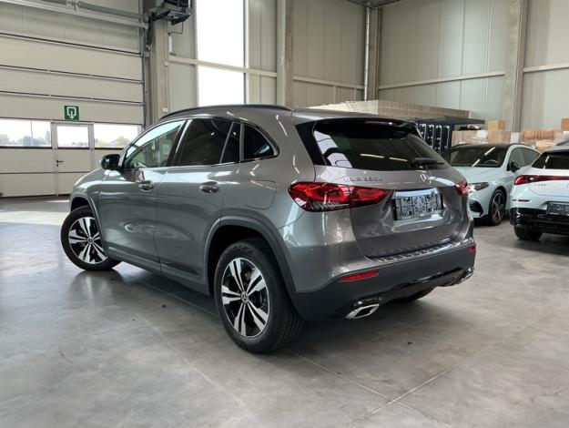 MERCEDES-BENZ GLA-Klasse GLA 250 e Off-Roader