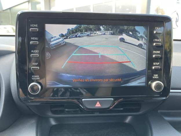 TOYOTA Yaris 116h Design  