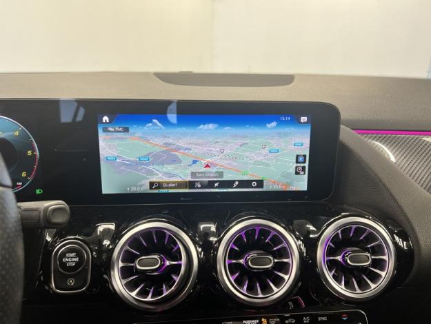 MERCEDES-BENZ GLA-Klasse GLA 220 d 4MATIC Off-Roader