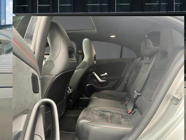 MERCEDES-BENZ CLA CLA 180