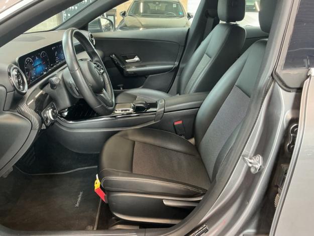 MERCEDES-BENZ CLA 180 d Coupé Progressive Line  