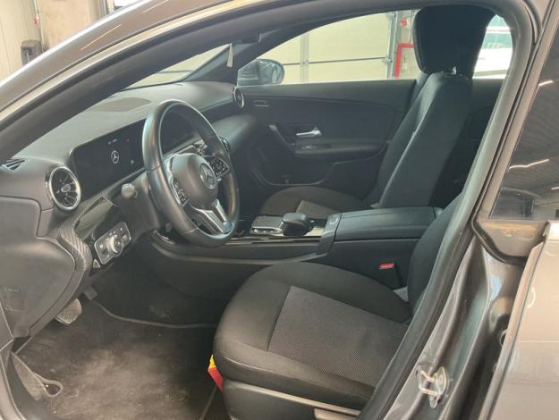 MERCEDES-BENZ CLA CLA 180