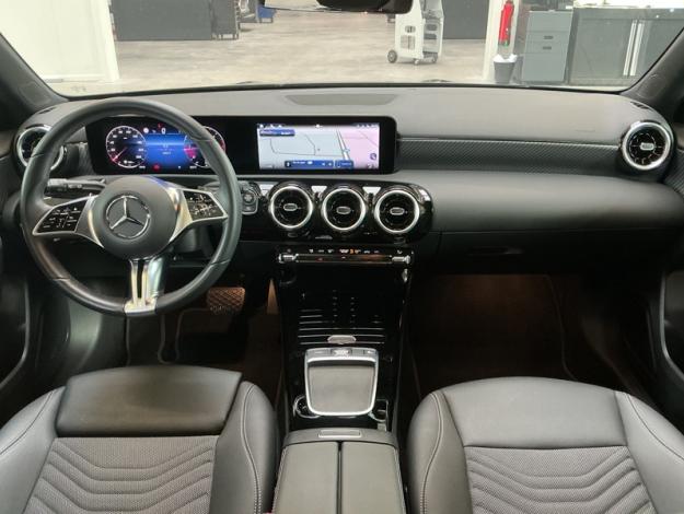 MERCEDES-BENZ A 180 d Luxury Line Facelift  