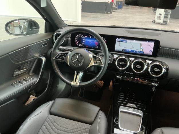 MERCEDES-BENZ A 180 d Luxury Line Facelift  