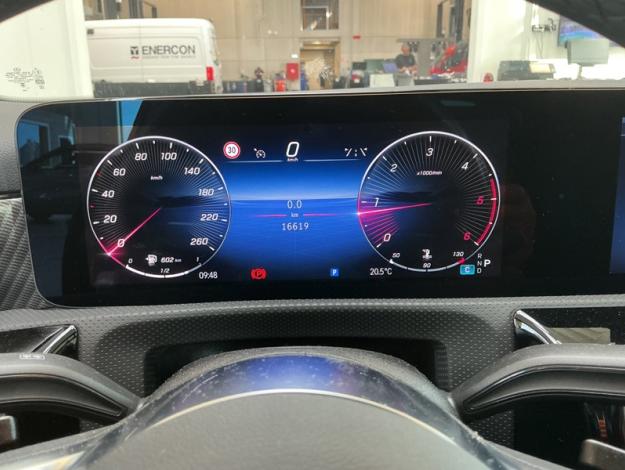 MERCEDES-BENZ A 180 d Luxury Line Facelift  