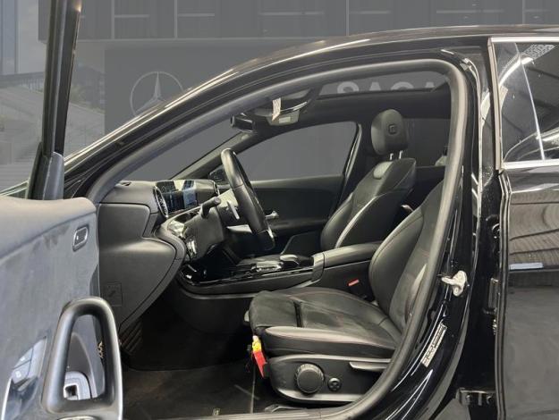 MERCEDES-BENZ A 180 d AMG Line  