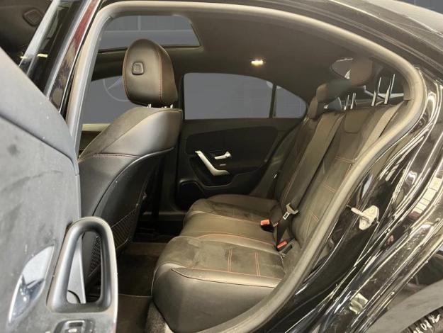 MERCEDES-BENZ A 180 d AMG Line  