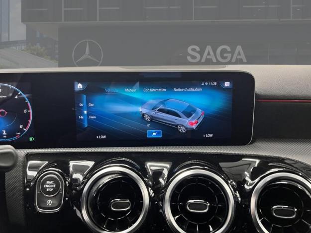 MERCEDES-BENZ A 180 d AMG Line  