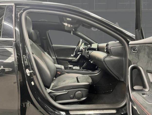 MERCEDES-BENZ A 180 d AMG Line  