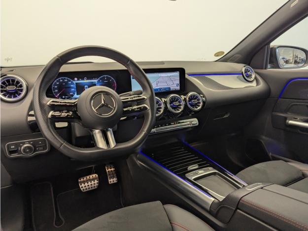 MERCEDES-BENZ GLA 200 d AMG Line  GLA 200 d AMG Line