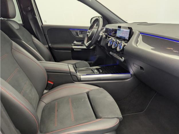 MERCEDES-BENZ GLA 200 d AMG Line  GLA 200 d AMG Line