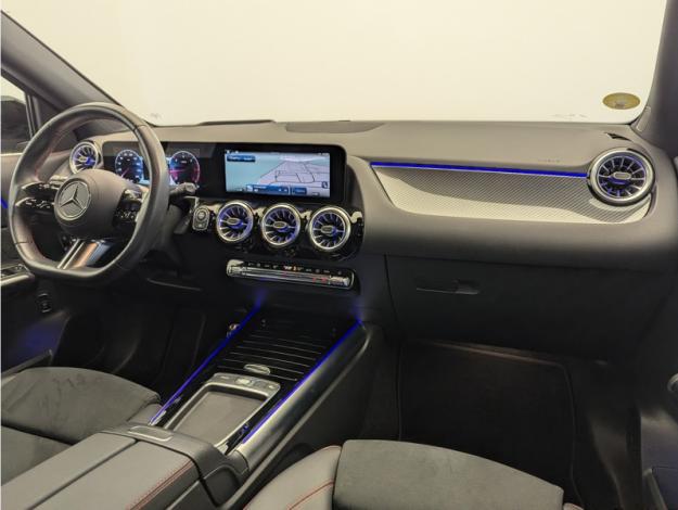 MERCEDES-BENZ GLA 200 d AMG Line  GLA 200 d AMG Line